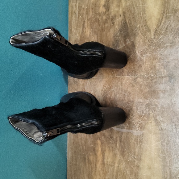 Black fur heels - Picture 3 of 4